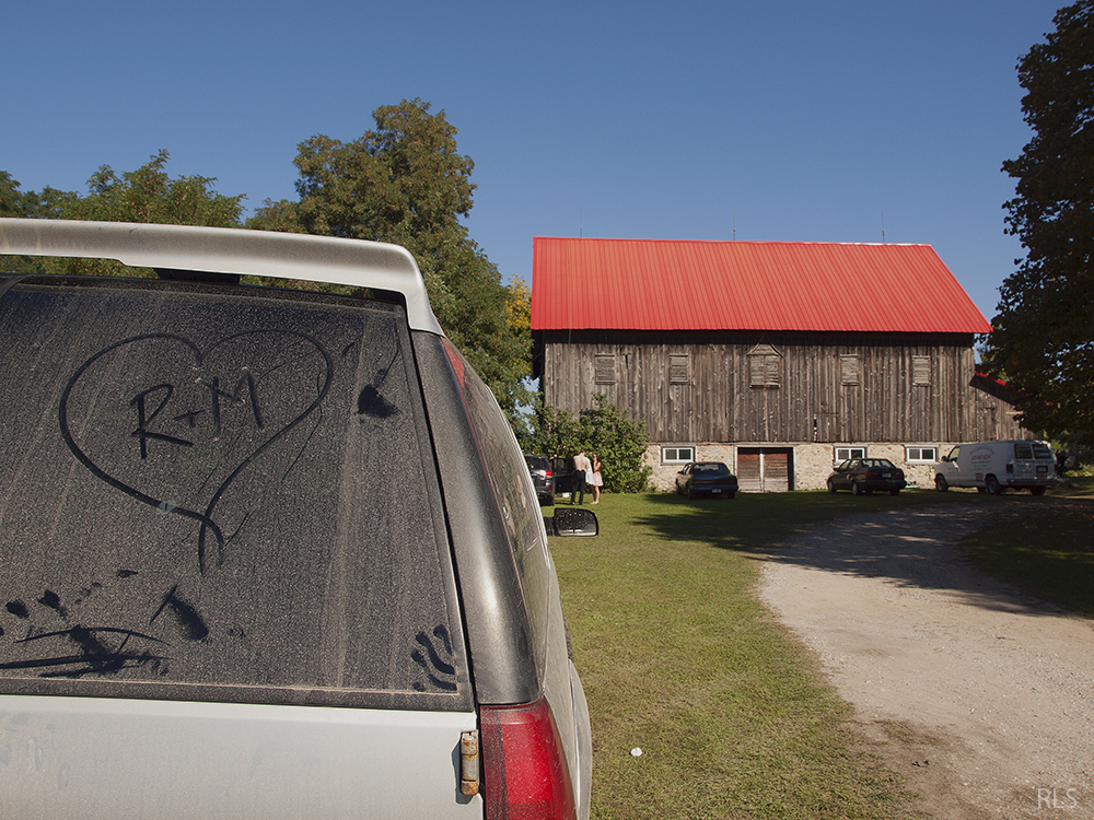 dirty car writing barn wedding Northern Michigan wedding Leelanau County wedding Randi Stoltz photography